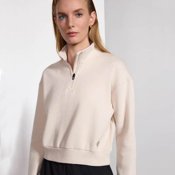 Comfort 1/4 Zip Cropped Sweatshirt